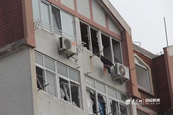 突發(fā)！青島一居民樓發(fā)生爆燃！已造1人死亡，7人受傷！3公里外有震感…