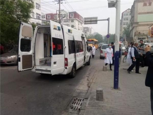 突發(fā)！青島一居民樓發(fā)生爆燃！已造1人死亡，7人受傷！3公里外有震感…